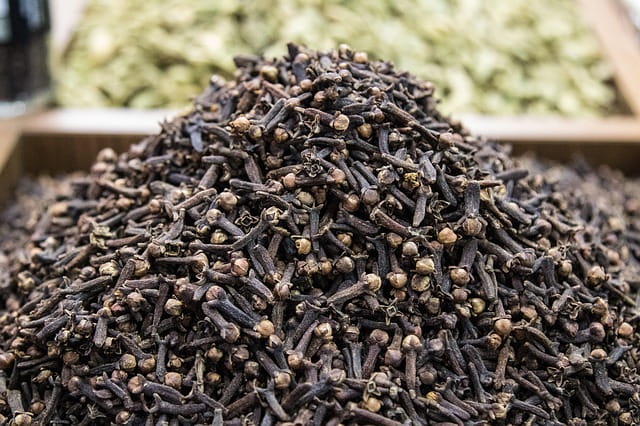 Buy Cloves Online Wholesale price